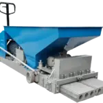 Máquina para fabricar muros de contorno pré-fabricados